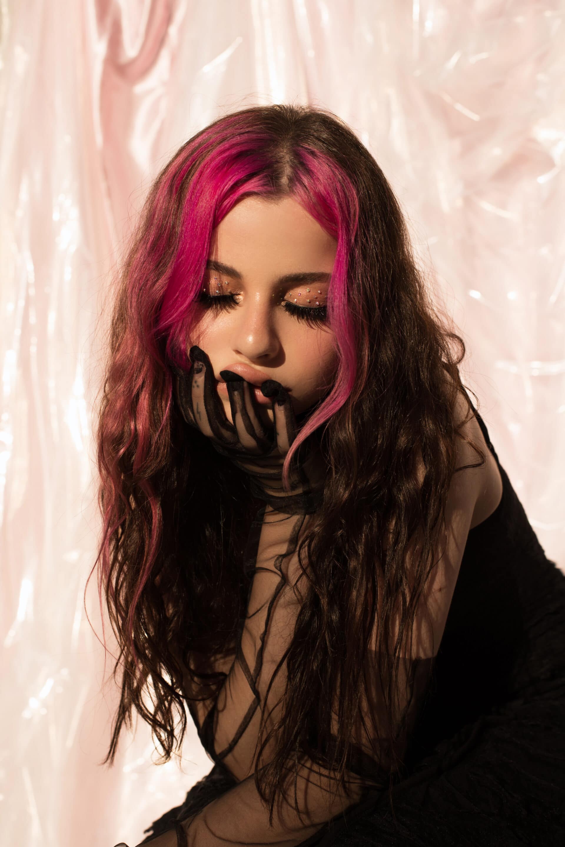 Alternative Pop Rising Star Ellise Shows The Dark Sides of The Human ...