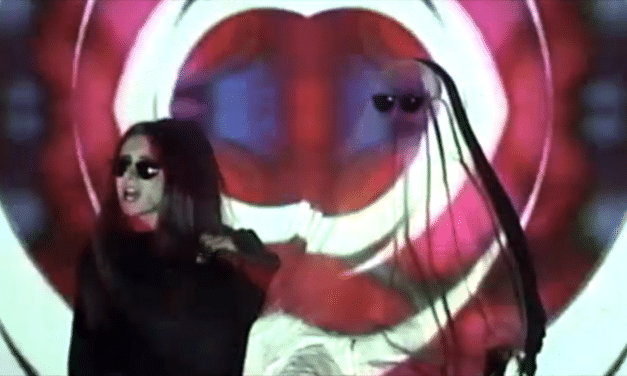 Derek Simpson Drops Seductively Minimal Dream-pop Track “Talking To Strangers”
