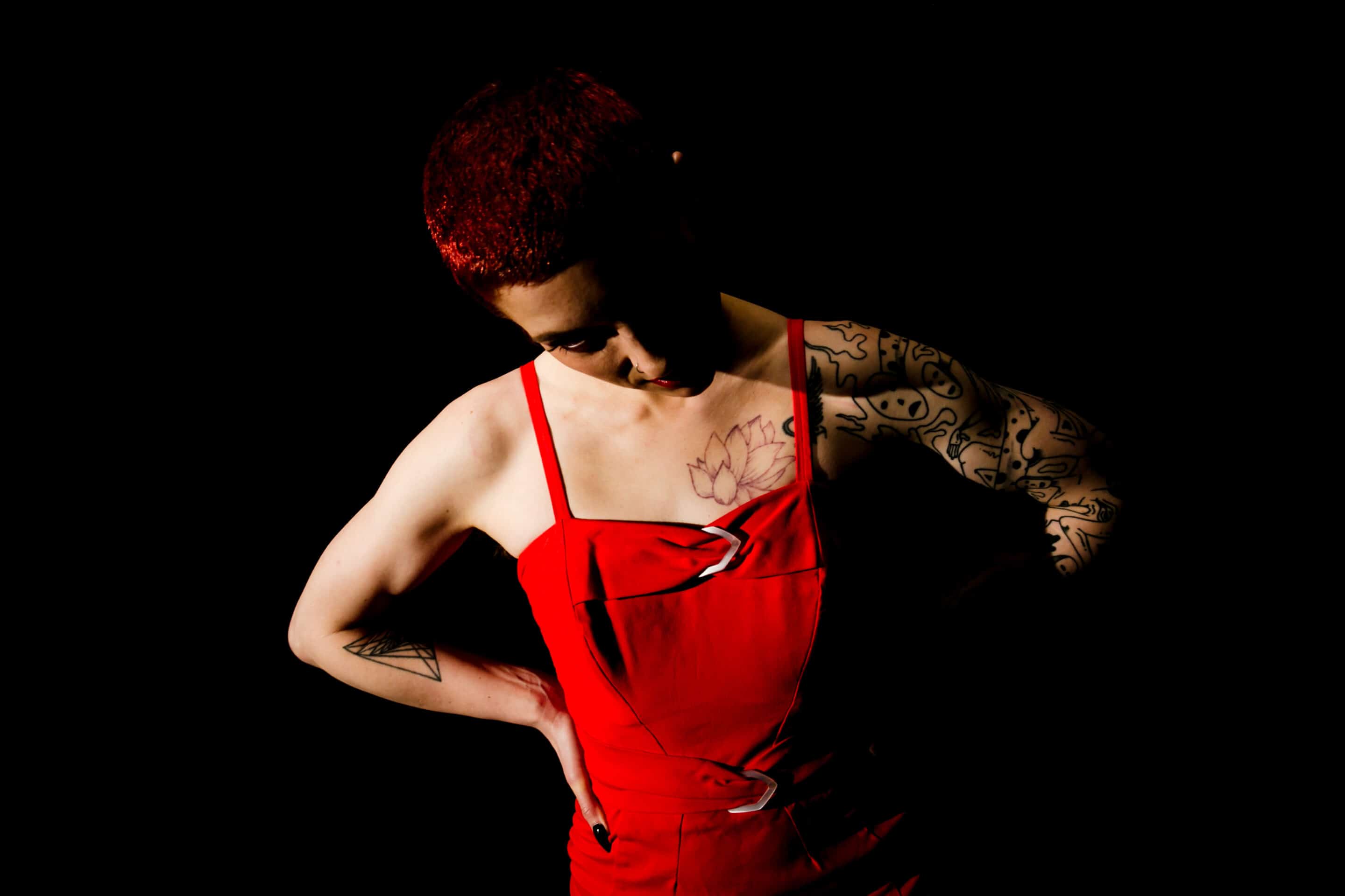 Provocative Artist Flossing Announces Release of Debut EP ‘Queen Of The