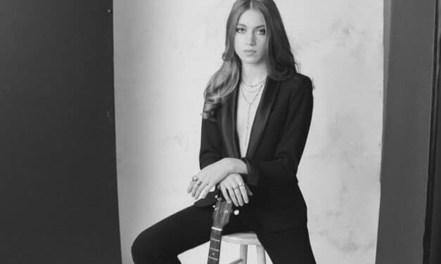 NYC Songwriter Alexa Dark Unveils Her Signature Sound With New Track “Fade To Black and Blue”