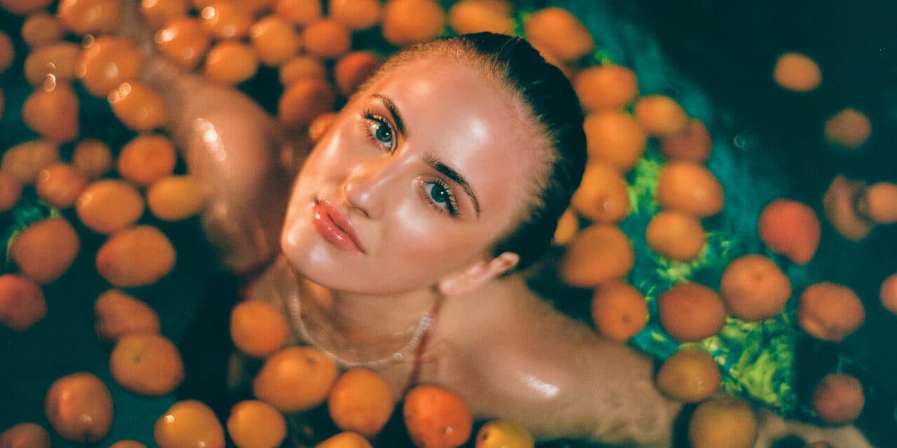 Nova Miller & Bankrol Hayden release new single & music video”apricot skies” 
