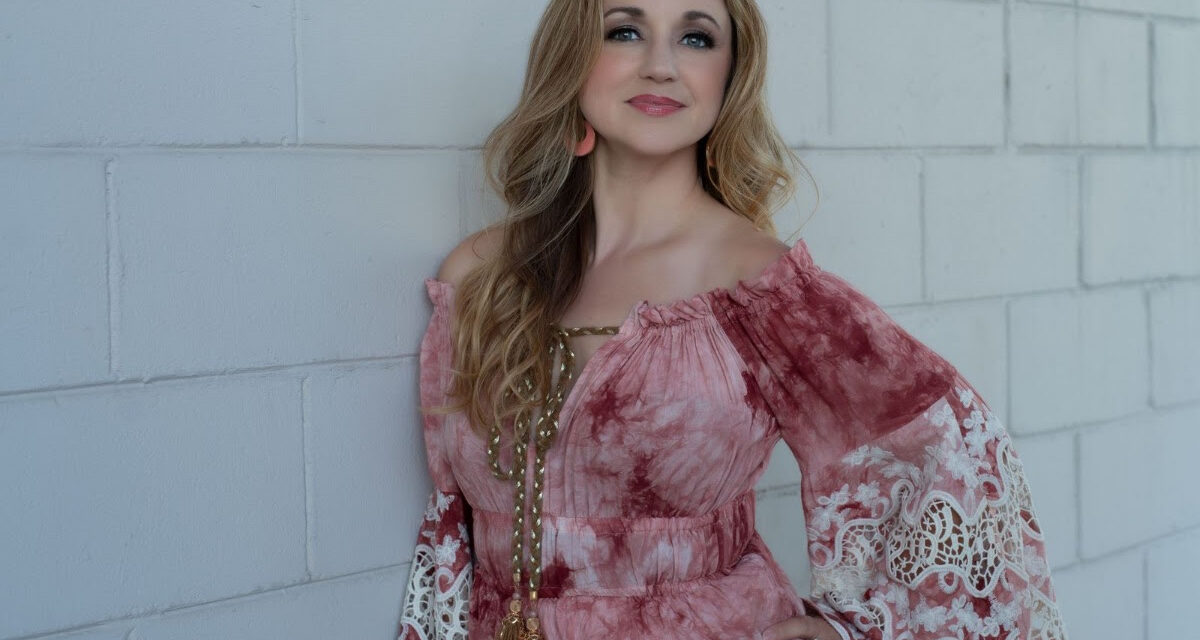 CARRIE CUNNINGHAM RELEASES SULTRY NEW SINGLE “ALL OVER ME”