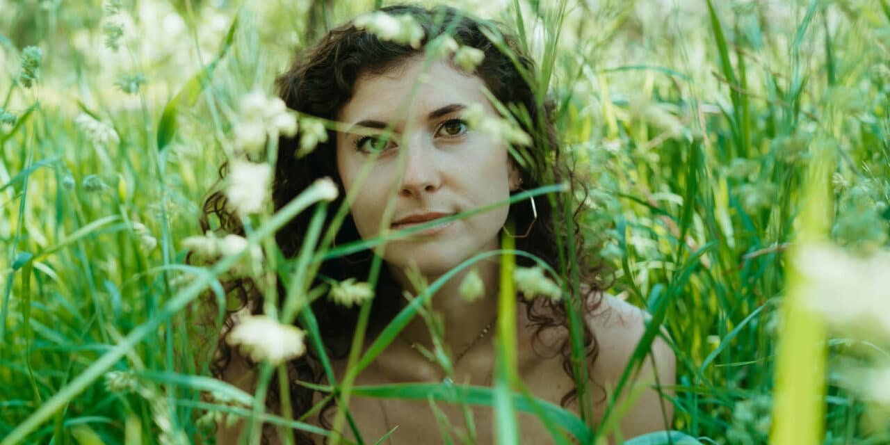 Denver-based singer-songwriter Zoe Berman Drops New Ep ‘Freezing Heat’