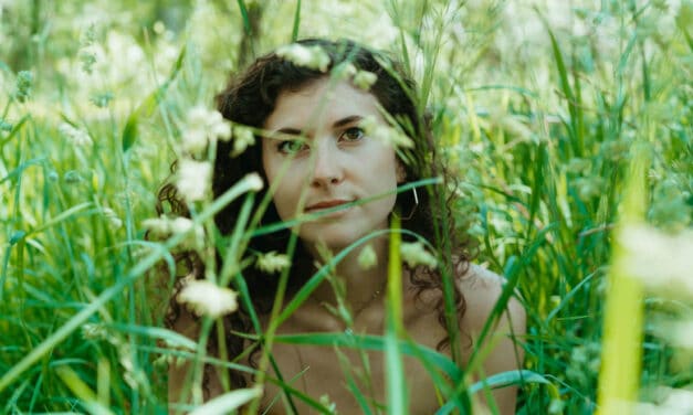 Denver-based singer-songwriter Zoe Berman Drops New Ep ‘Freezing Heat’