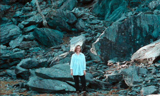 Lindsay Munroe shares second EP ‘Softest Edge’