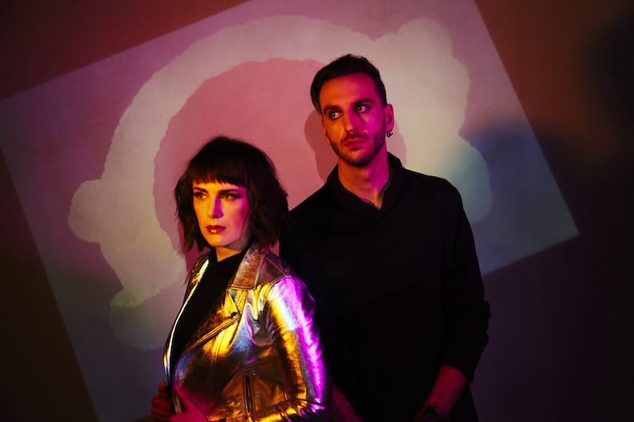 Electro pop duo Mear share haunting single “The Order” inspired by suffering from chronic illness