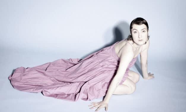 Berlin Artist Novaa Finds catharsis on intriguing alt-pop bop ‘The World’s Thing’ & Shares Her Top 5 Video Inspo