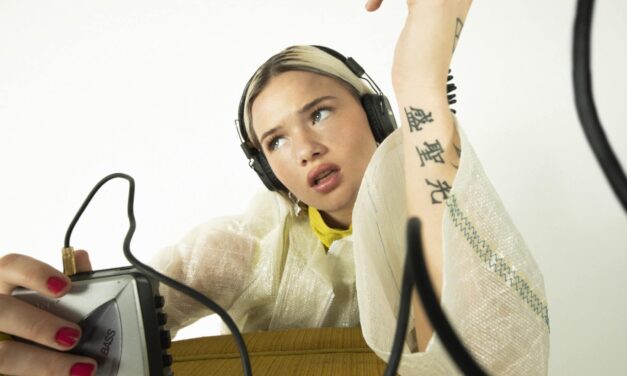 20 year old Copenhagen-based powerhouse pop newcomer made a comeback with ‘Overthinking’