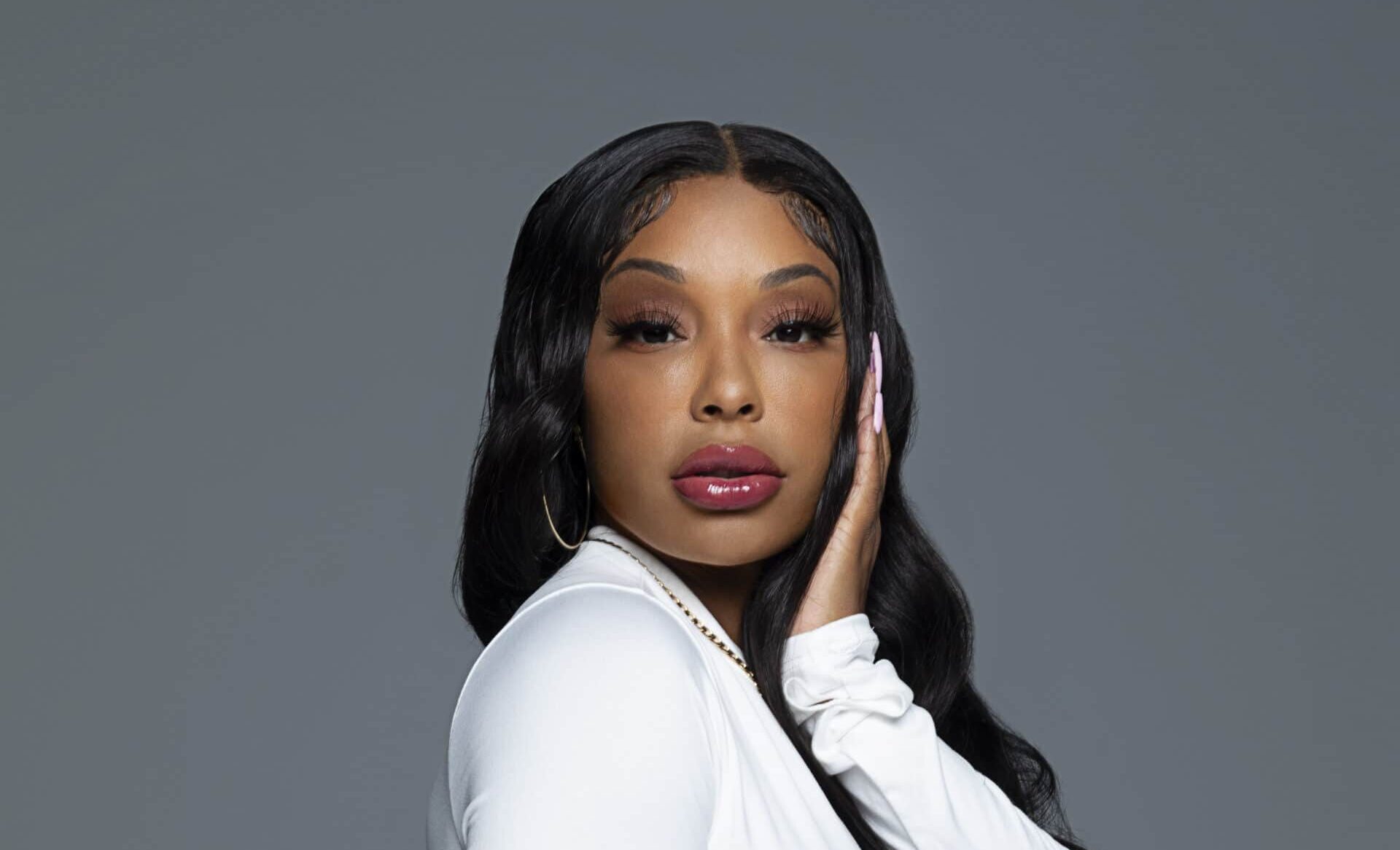 After Gracing Videos Of Stars Such as Snoop Dogg and The Dream Drea