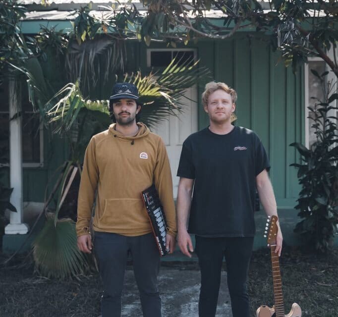 Q&A WITH GENRE DEFYING ELECTRONIC-ROCK DUO MOONLIGHT DEPOT RELEASE SELF-PRODUCED SINGLE “HOUSEPLANT”