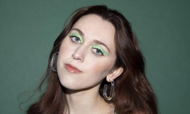 LA Artist Em Beihold’s Track ‘Numb Little Bug’ Goes Viral For Being Transarent About What It Means To Feel Down