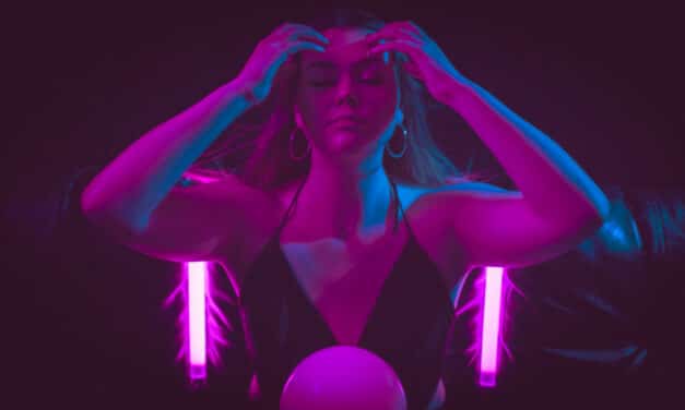 Mykalin Drops Shimmering Indie Pop Single “Ready to Love You”