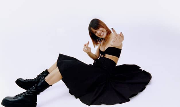 Montreal-based alt-pop artist Laraw NEW SINGLE + VIDEO “SCISSORS”