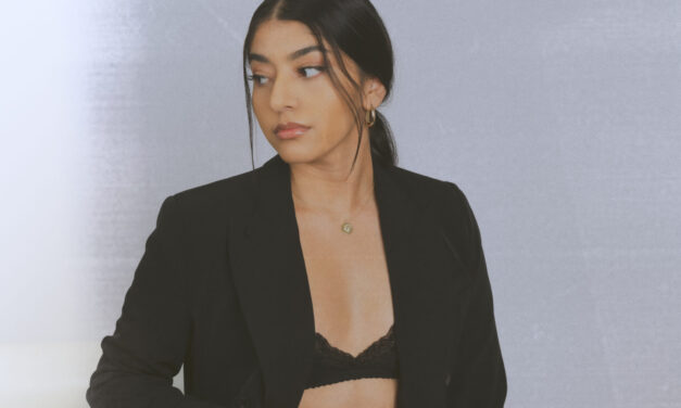 Toronto artist KIANA Intimate & Sensual R&B Gem”chaos”