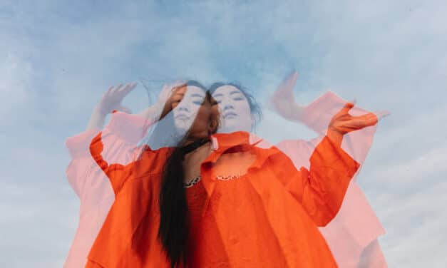 KAYE TAKES HER FUTURE INTO HER OWN HANDS WITH NEW TRACK “LIFELINE”