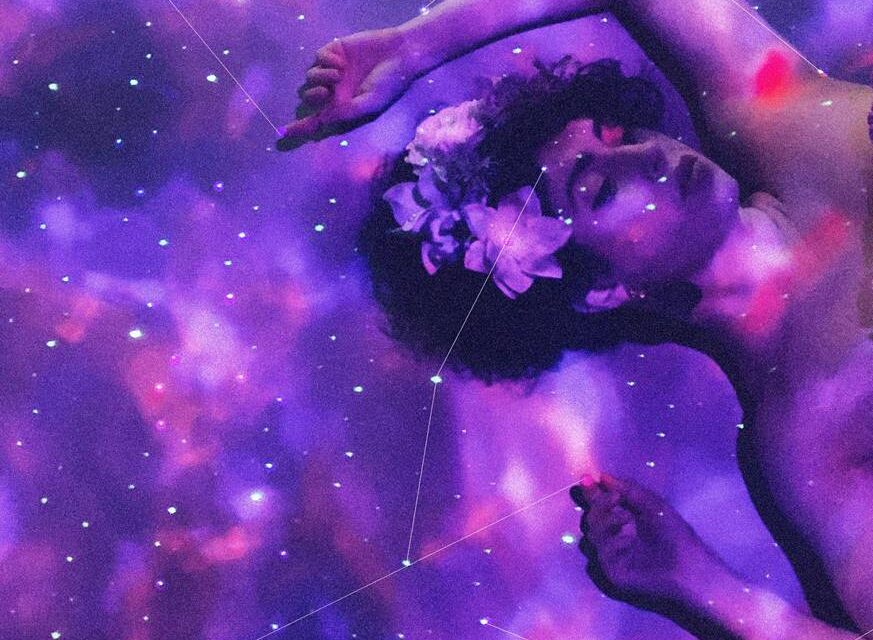 Audio visual artist Ruby Tingle Unveils celestial sounding new single ‘Familiars’ 