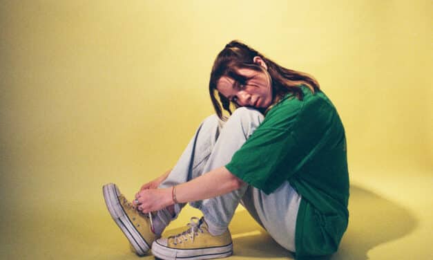 Maddy Davis Brings ANGST-RIDDEN Track “Sally! I Met A Boy” OFFERING EXPLORING FALLING IN LOVE WITH THE WRONG PEOPLE IN LIFE 