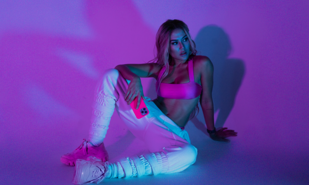 <strong>Indonesian-Australian singer-songwriter </strong><a href="https://www.instagram.com/yuniv3rs3/"><strong>yuniVERSE</strong></a><strong> Shows you the best way to get over a break up with track “I8 Nite txts’ in collaboration with Corin Roddick</strong>