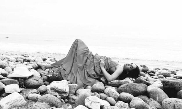 A Lingering Love: The Forlorn Beauty of Lorelei Marcell’s Latest Release