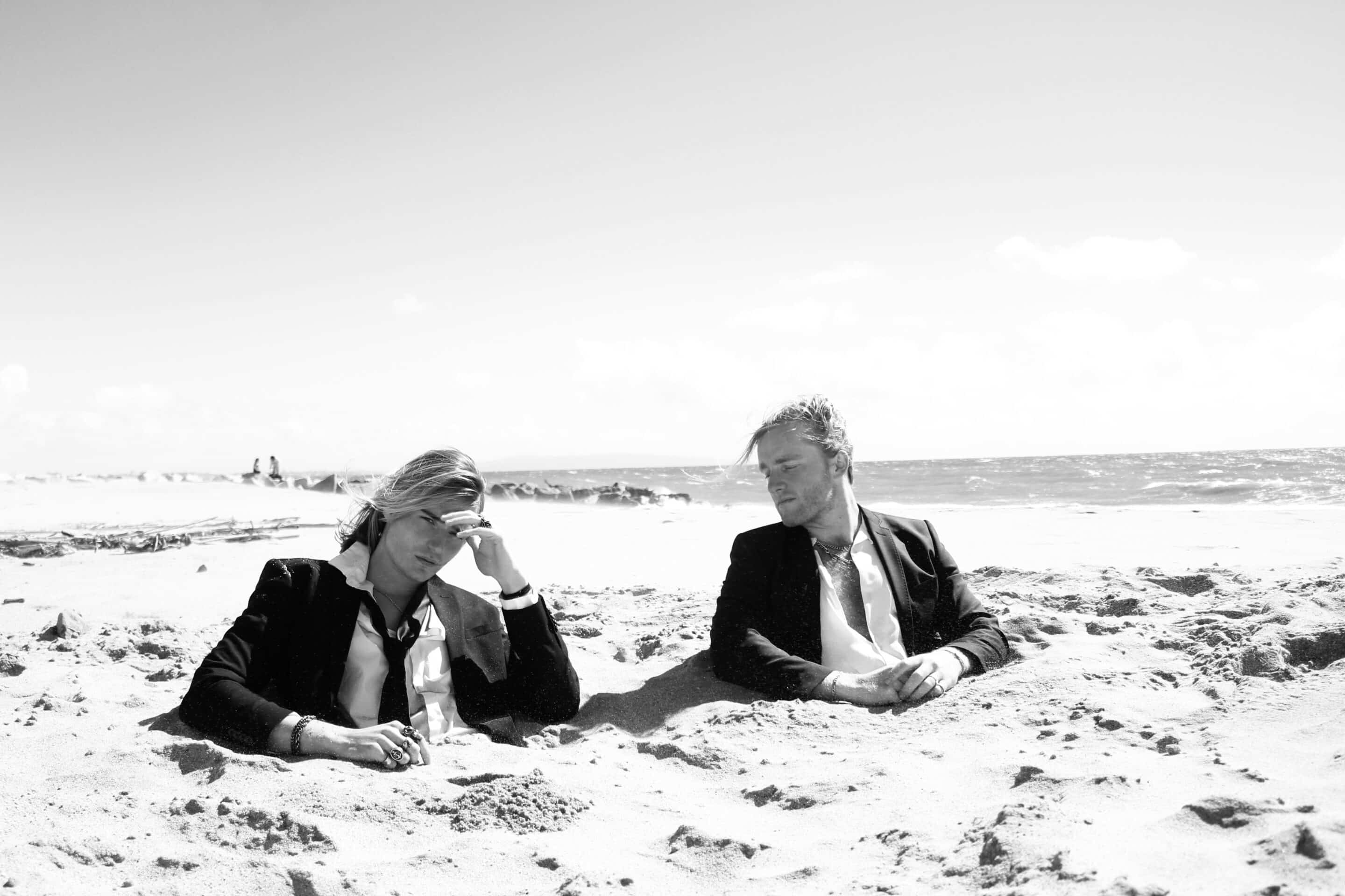 Pop-Rock Duo VIOLÀ Drops New Record 'Glass Half Empty (Part II)