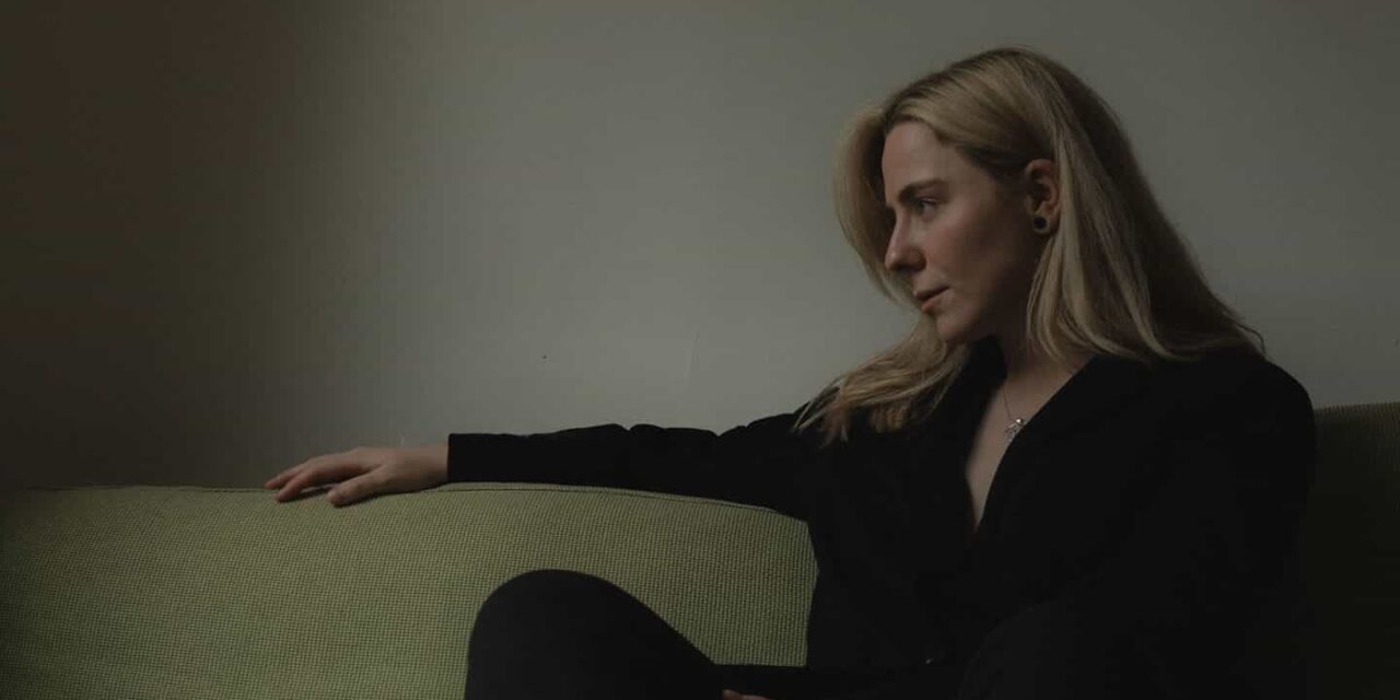 RISING BRITISH SOUL & JAZZ SINGER LOIS LEVIN ANNOUNCES NEW EP ‘MOTIONS’