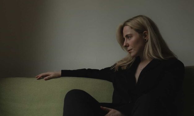 RISING BRITISH SOUL & JAZZ SINGER LOIS LEVIN ANNOUNCES NEW EP ‘MOTIONS’