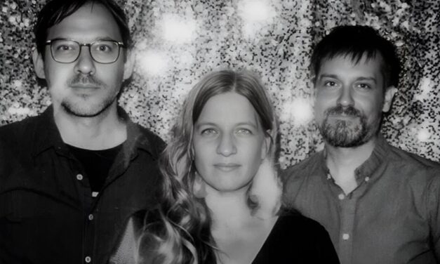 “Reverse Yr Curse Turns Loneliness into Liberation on ‘Who Cares?’”