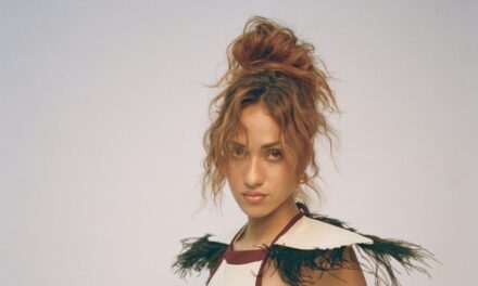 SKYLAR SIMONE RISES ABOVE EXPECTATION WITH “PEDESTAL” — A STIRRING PORTRAIT OF VULNERABILITY AND POWER