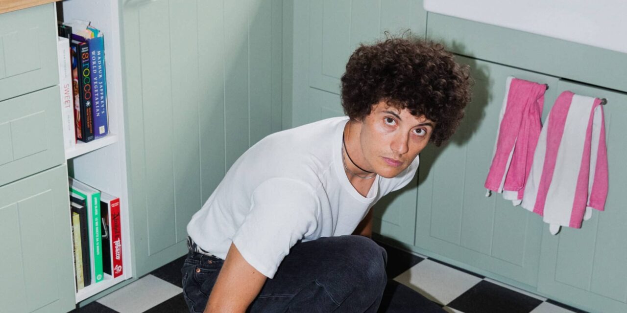 Ron Gallo Faces the End of the World with Love and Laughter on checkmate
