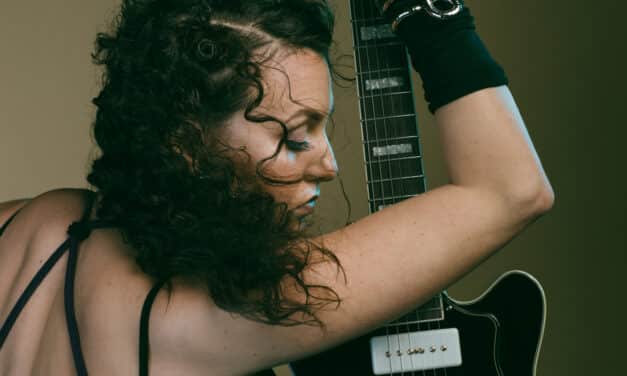 Sariyah Weaves Light and Darkness in “Live In Berlin Vol. 2”