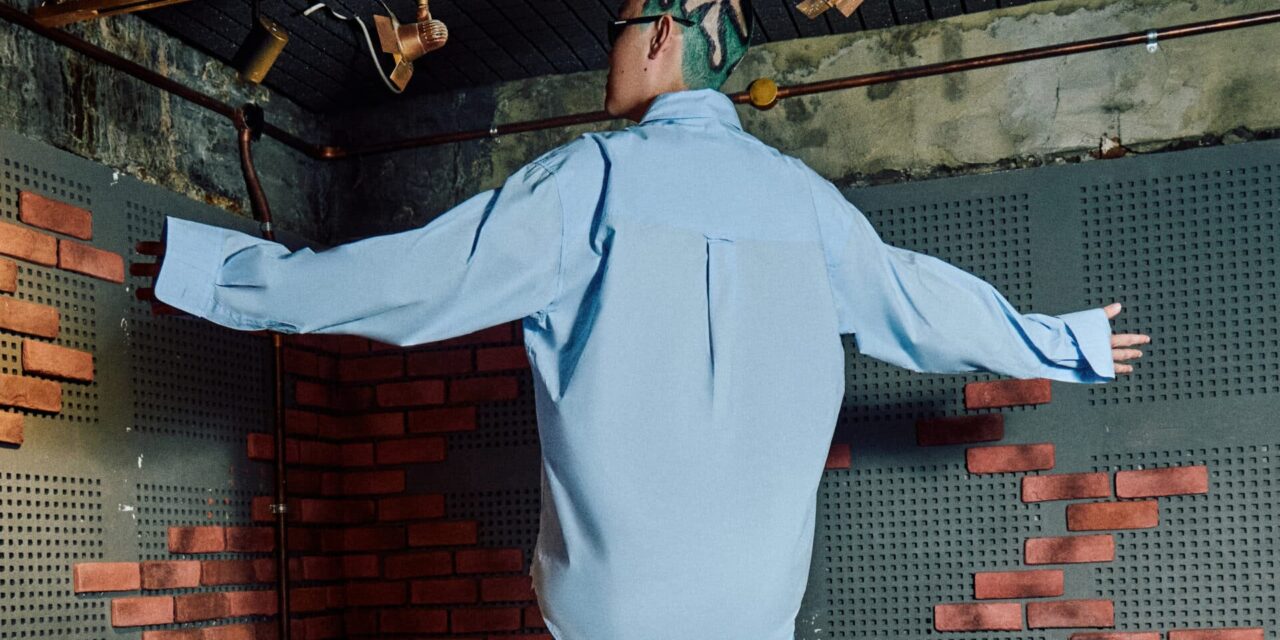 jaye Finds Calm and Healing Through Love in “I Like the Rain”