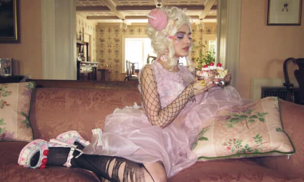 Kiki Kramer on “dionysus,” Parasocial Obsession, and the Glamour of Emotional Chaos