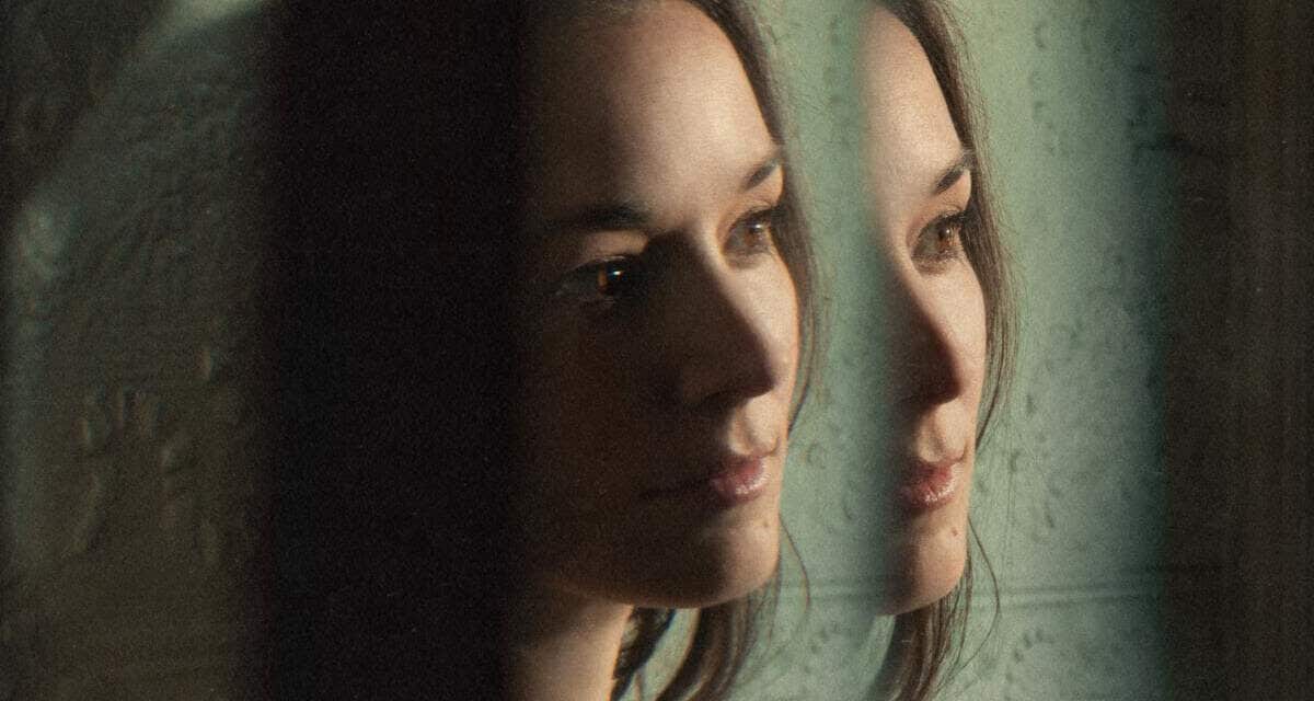 Margaret Glaspy Embraces Complexity, Creative Freedom and “Original Thought” on I Am Both